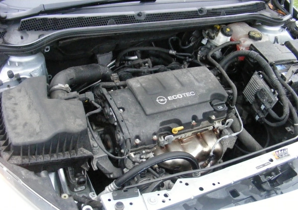 Opel Astra cena 34500 przebieg: 81000, rok produkcji 2014 z Tarnobrzeg małe 596